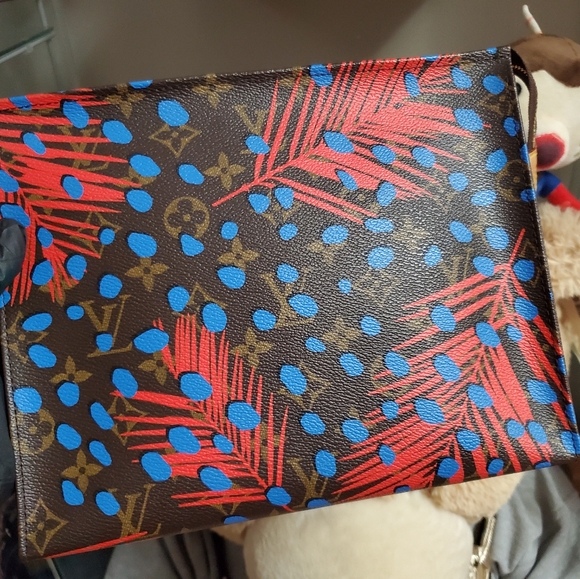 🎁SOLD🎁 Toiletry 26 Jungle edition - Picture 3 of 13